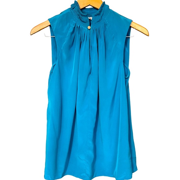 Tibi Arielle 100% silk sleeveless top. - Picture 4 of 13